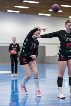 Bild 195 - wBJ TSV Ellerbek - TSV Uetersen : Ergebnis: 15:10